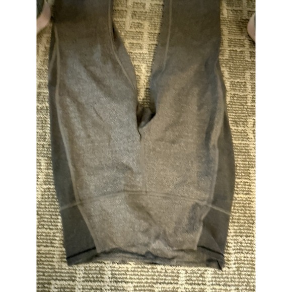 Lululemon Size 6 Hit It Crop High Rise 7/8 Gray Leggings Cropped 25" - Picture 3 of 5